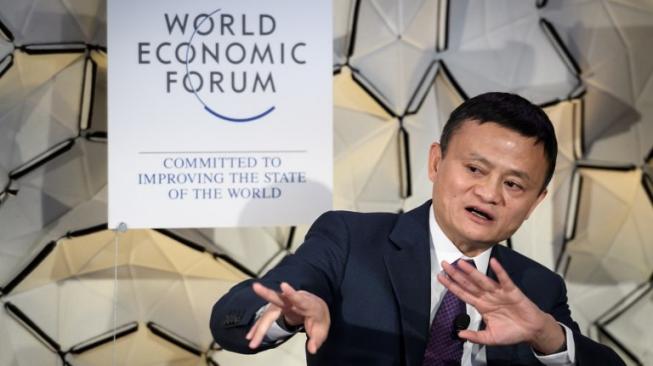 Pensiun dari Alibaba, Jack Ma Bagikan Botol Canggih pada Karyawan