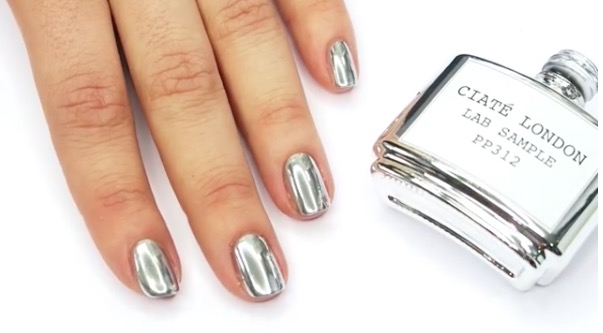 Cat Kuku Chrome Berbasis Metalik Lansiran Ciaté Cat Kuku Chrome Berbasis Metalik Lansiran Ciaté