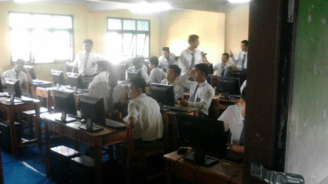 Komputer untuk UNBK Rusak, Siswa SMK di Tangerang Panik