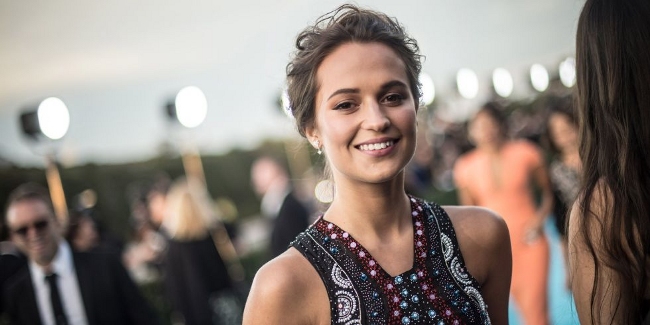 Alicia Vikander Berperan Sebagai Lara Croft