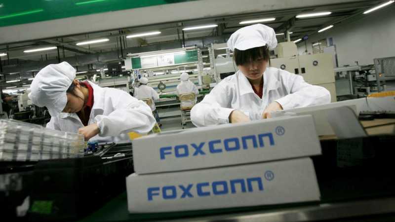 Apple Berencana Pindahkan Produksi iPhone di Luar China Apple Berencana Pindahkan Produksi iPhone di Luar China