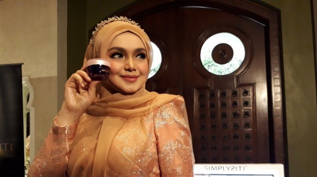 Simplysiti by Siti Nurhaliza, Produk Kecantikan Halal Berteknologi Korea