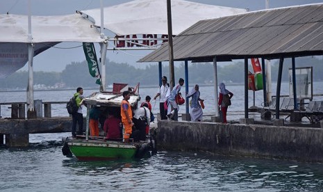 Menikmati Selingkuh di Pulau Pramuka Menikmati Selingkuh di Pulau Pramuka