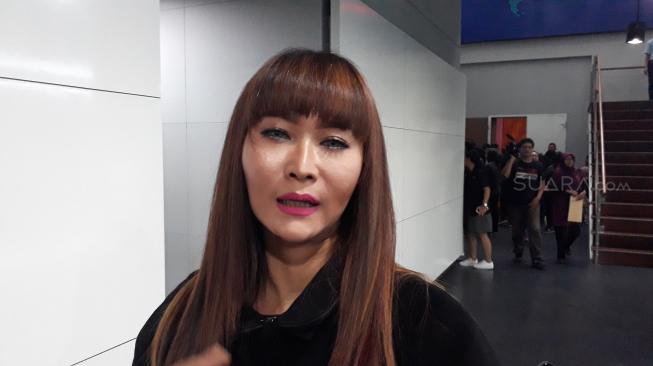 Soal Rhoma Irama, Inul Daratista : No Comment, Malas! Soal Rhoma Irama, Inul Daratista : No Comment, Malas!