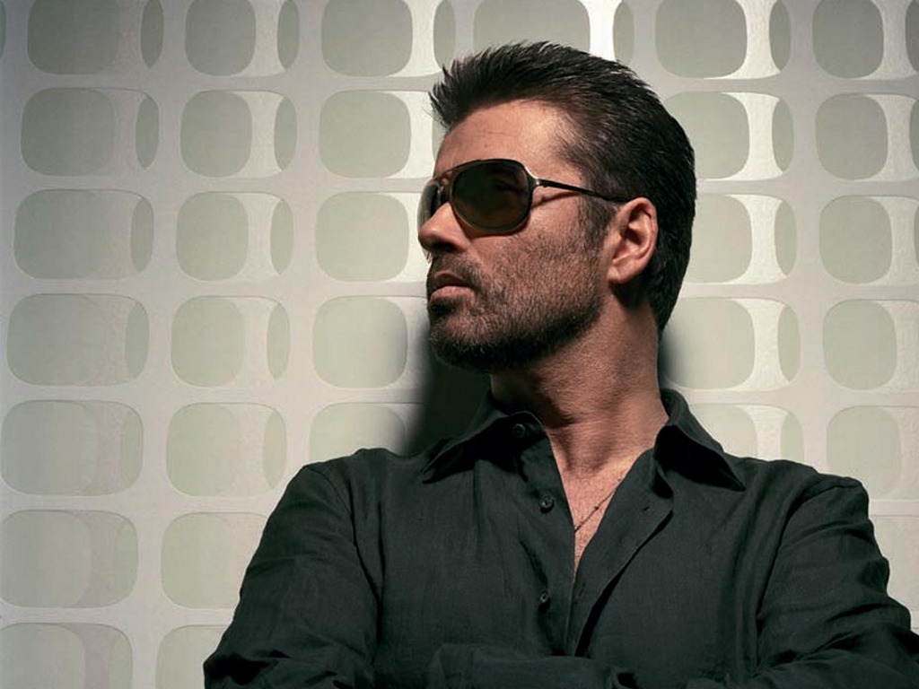 Alasan Jenazah George Michael Belum Juga Dimakamkan