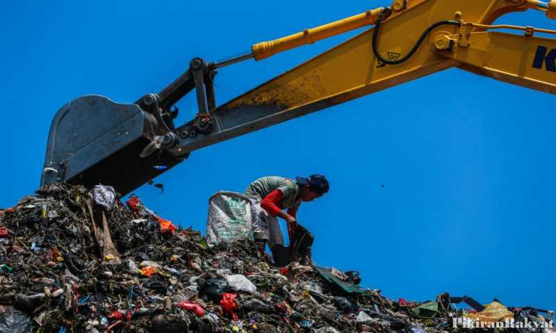 Kota Bandung Menunggak Uang Sampah Rp 6,7 Miliar