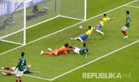 Akting Neymar Tuai Kritikan Akting Neymar Tuai Kritikan
