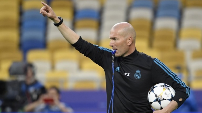 Zidane Dipecat jika Gagal Kalahkan Liverpool? Zidane Dipecat jika Gagal Kalahkan Liverpool?
