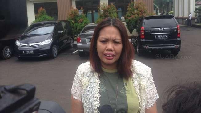 Diumpat Kata-kata Kasar, Elly Sugigi Pukul Suami Diumpat Kata-kata Kasar, Elly Sugigi Pukul Suami