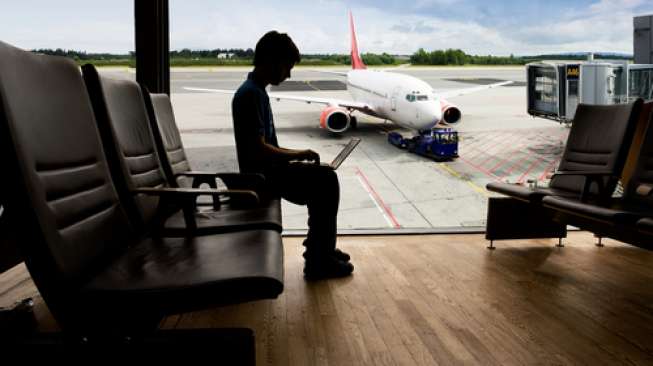 Kini Laptop Wajib Diperiksa Petugas Bandara Sebelum Terbang