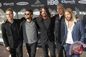 Foo Fighters tampil di Acropolis 10 Juli