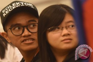 Bersulap pada Hari Anak, Jokowi mengaku Kaesang guru sulapnya Bersulap pada Hari Anak, Jokowi mengaku Kaesang guru sulapnya