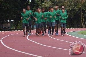 Tim nasional U-16 jangan terlena gelar juara