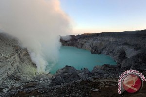 Kawah Ijen ditutup sementara akibat gas beracun