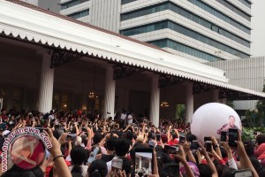 Djarot apresiasi konser Addie MS di Balai Kota Djarot apresiasi konser Addie MS di Balai Kota