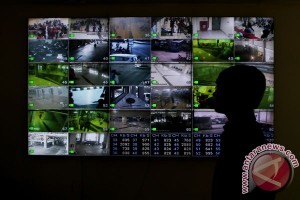 Sejumlah CCTV akan dilengkapi pengeras suara Sejumlah CCTV akan dilengkapi pengeras suara