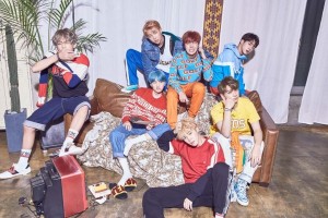 BTS torehkan rekor baru lewat album "Love Yourself: Her" BTS torehkan rekor baru lewat album "Love Yourself: Her"
