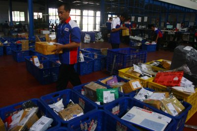 Harga Tiket Pesawat Mahal, JNE dan J&T Tidak Menaikkan Ongkos Kirim Harga Tiket Pesawat Mahal, JNE dan J&T Tidak Menaikkan Ongkos Kirim