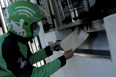 Gojek dan Grab Kaji Dampak Tarif Ojek Online Yang Baru Ditetapkan