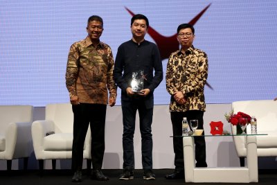 Pernah Jadi Penjaga Warnet, CEO Tokopedia Bagikan Tips Sukses