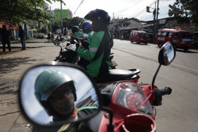 Grab dan Gojek Tanggapi Prank Order Fiktif Ojek Online oleh YouTuber Grab dan Gojek Tanggapi Prank Order Fiktif Ojek Online oleh YouTuber
