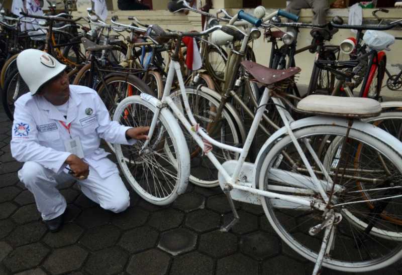  Ribuan Pecinta Sepeda Onthel Ikuti Jambore di Malang 