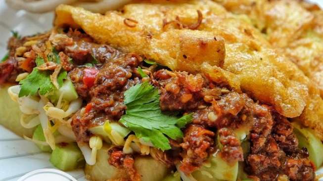 Tahu Telur Bumbu Petis, Nikmatnya Begitu Khas Tahu Telur Bumbu Petis, Nikmatnya Begitu Khas