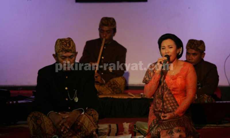 Hari Musik Nasional, Ayo Kenali Ahli Mamaos Cianjuran Khas Jabar
