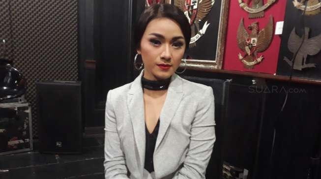 Soal Pelakor, Dara "The Virgin" Sindir Jennifer Dunn Soal Pelakor, Dara "The Virgin" Sindir Jennifer Dunn