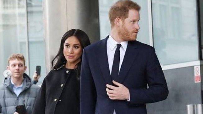 Meghan Markle Dilarang Pakai Perhiasan Lady Diana, Pangeran Harry Geram Meghan Markle Dilarang Pakai Perhiasan Lady Diana, Pangeran Harry Geram