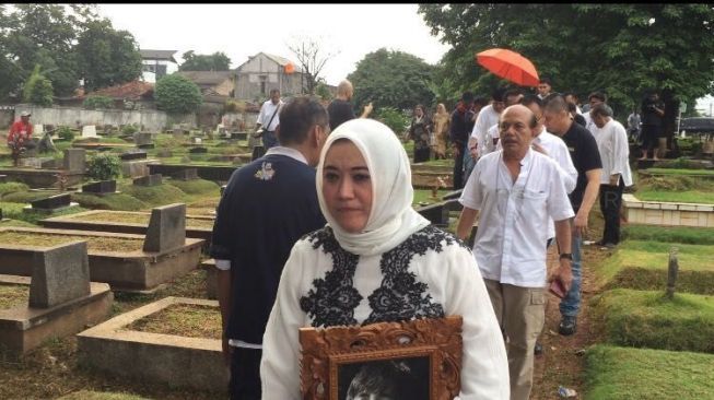 Istri Ungkap Kronologis Meninggalnya Sys NS Istri Ungkap Kronologis Meninggalnya Sys NS
