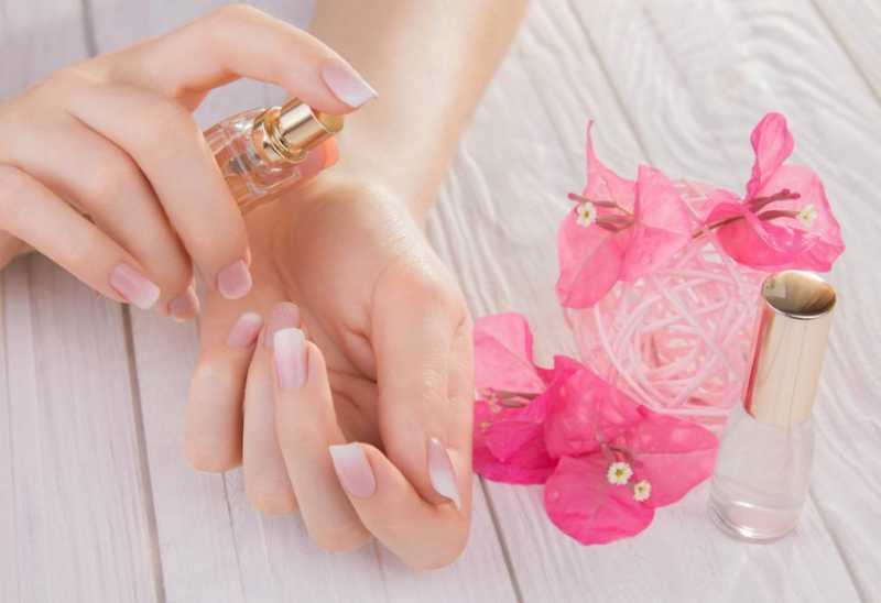 Ternyata, ini Cara yang Ampuh untuk Ketahanan Aroma Parfum Ternyata, ini Cara yang Ampuh untuk Ketahanan Aroma Parfum