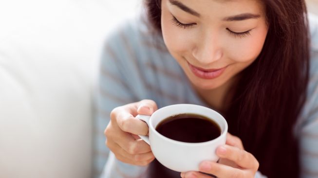 Minum 10 Cangkir Kopi Sehari, Gadis 30 Tahun Tulangnya Sudah 60 Tahun Minum 10 Cangkir Kopi Sehari, Gadis 30 Tahun Tulangnya Sudah 60 Tahun