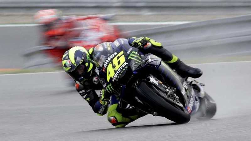 Rossi dari Posisi 17 Huni Posisi ke-4 di FP2 MotoGP Inggris