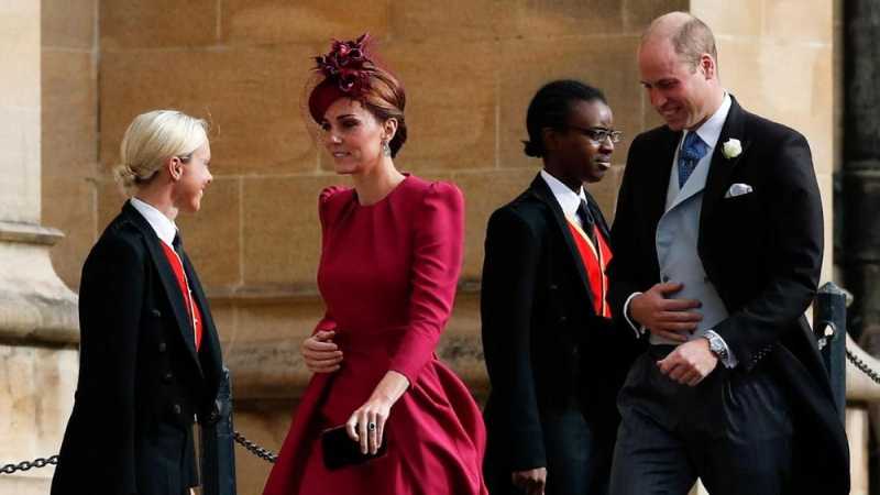 Anggunnya Kate Middleton dan Markle di Pernikahan Eugenie Anggunnya Kate Middleton dan Markle di Pernikahan Eugenie