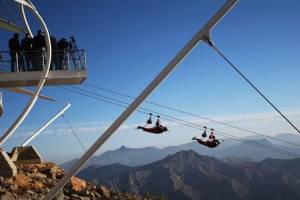 3 Jalur Flying Fox Terpanjang di Dunia, Buat Kamu yang Pengin Ngerasain Gimana Rasanya Terbang!