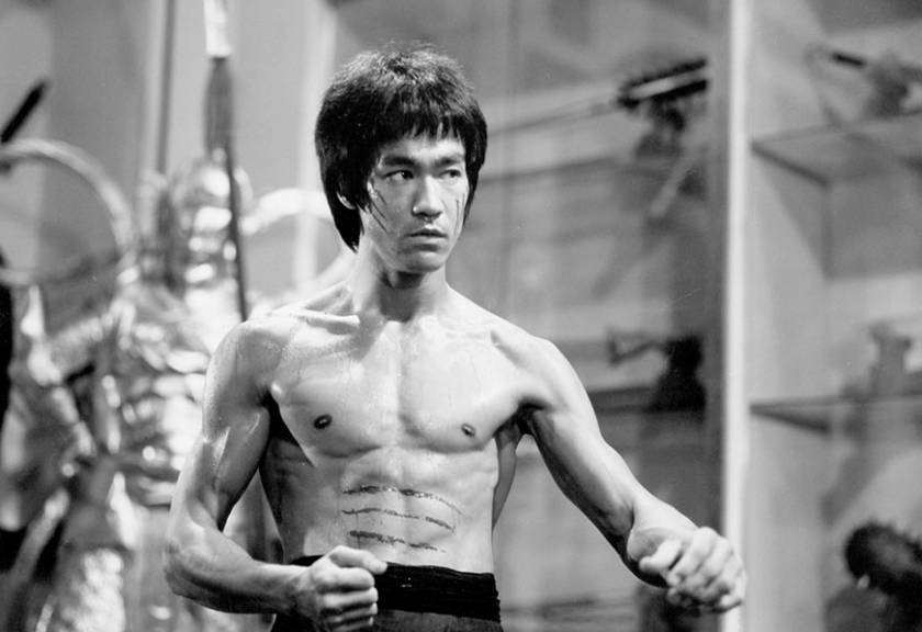  Siapa Sangka, Si Raja Kungfu Bruce Lee Ternyata Takut Kecoa 