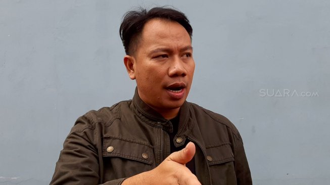 Gara-Gara Vicky Prasetyo, Vivi Paris Rugi Hampir Rp 1 Miliar