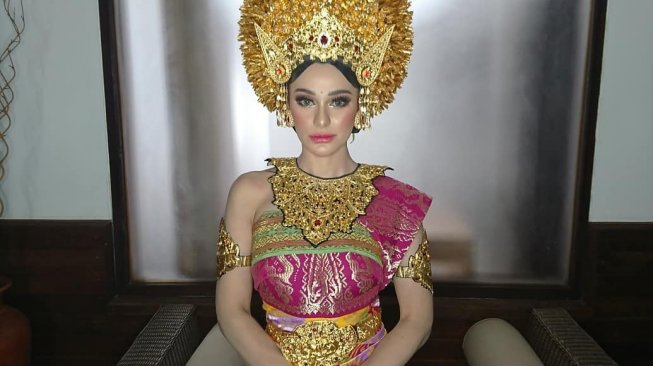 Pakai Baju Adat Bali, Nora Philip Nikah dengan Jerinx SID? Pakai Baju Adat Bali, Nora Philip Nikah dengan Jerinx SID?