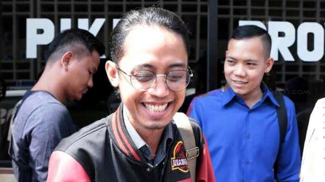 Kasusnya Mandek, Ario Kiswinar Lapor ke Propam Kasusnya Mandek, Ario Kiswinar Lapor ke Propam