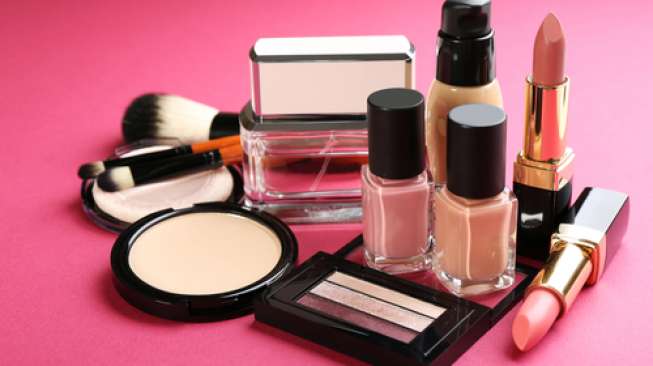 Ternyata Produk Kecantikan Ini Harus Disimpan di Dalam Kulkas Ternyata Produk Kecantikan Ini Harus Disimpan di Dalam Kulkas