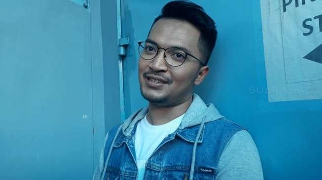 Ihsan Tarore Peduli Putri Denada yang Idap Leukemia Ihsan Tarore Peduli Putri Denada yang Idap Leukemia