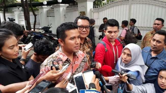 Suami Arumi Bachsin Ungkap Pertemuannya dengan Megawati Suami Arumi Bachsin Ungkap Pertemuannya dengan Megawati