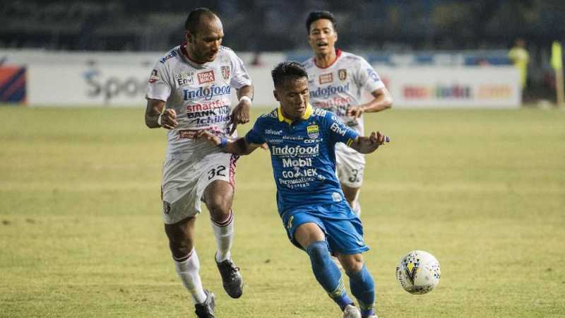 Pentolan Viking Kecewa Bobotoh Masuk Lapangan di Laga Persib Pentolan Viking Kecewa Bobotoh Masuk Lapangan di Laga Persib