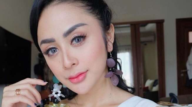 Tak Terima Disebut Pelacur, Selvi Kitty Ancam Lapor Polisi Tak Terima Disebut Pelacur, Selvi Kitty Ancam Lapor Polisi