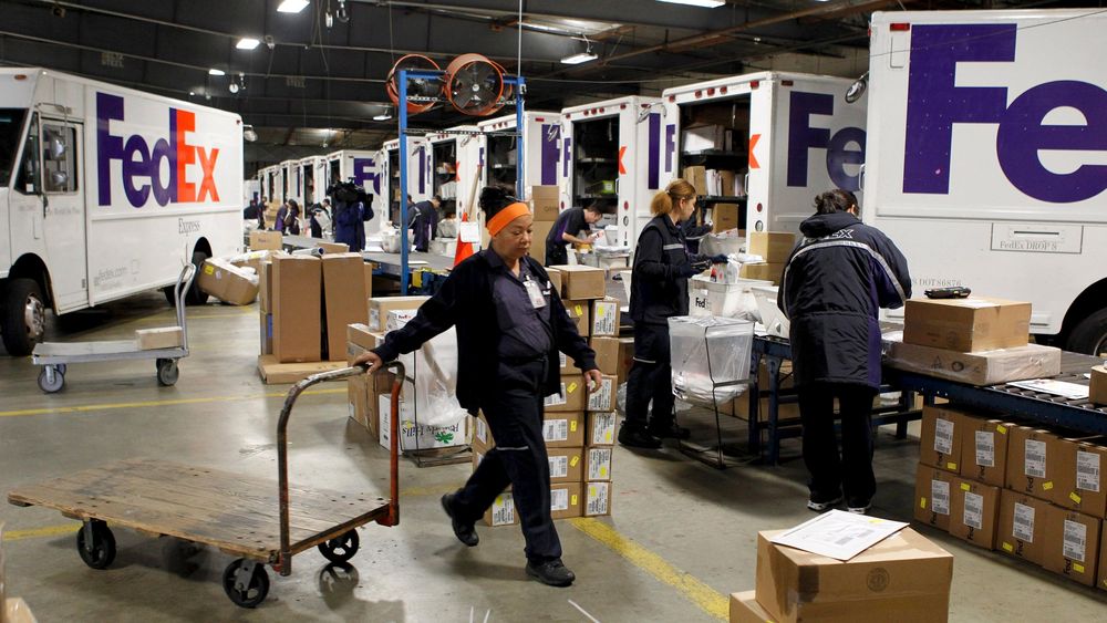 FedEx Minta Maaf Gagal Kirim Paket Huawei ke AS