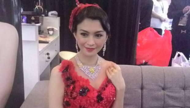 Donita Pilih Mandi untuk Perbaiki Mood Donita Pilih Mandi untuk Perbaiki Mood