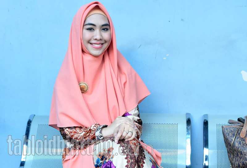 Oki Setiana Dewi Ekspansi ke Malaysia Oki Setiana Dewi Ekspansi ke Malaysia