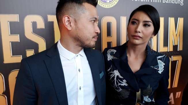 Orang yang Dicintai Tyas Mirasih Meninggal Dunia Orang yang Dicintai Tyas Mirasih Meninggal Dunia