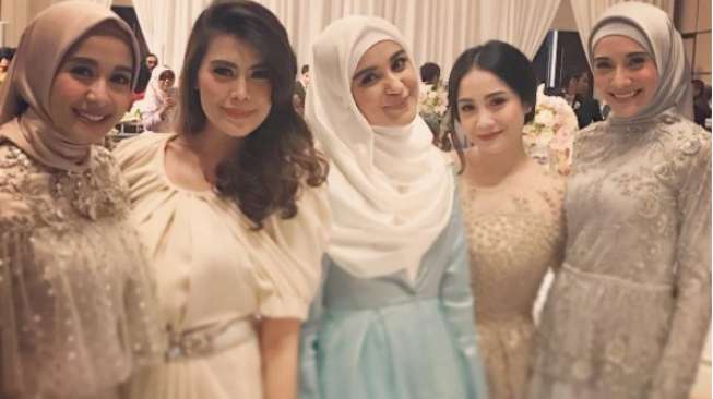 Laudya Bella Temui Shireen Sungkar Jelang Nikah, Curhat Ini Laudya Bella Temui Shireen Sungkar Jelang Nikah, Curhat Ini